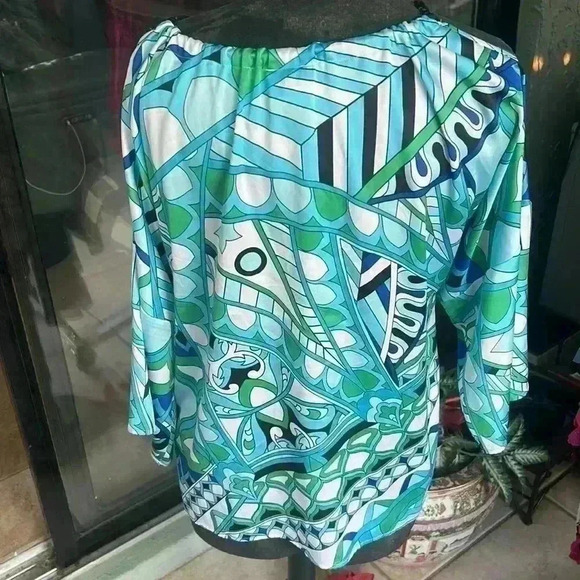 Chico’s colorful blouse in size 0 ( small) - Picture 2 of 5